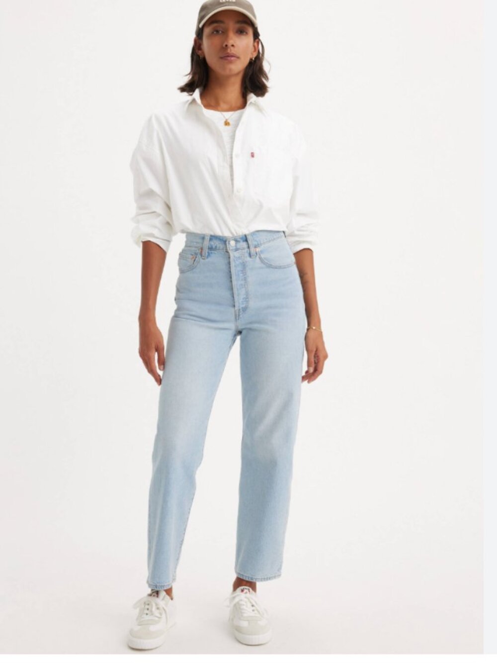 Levi's® Ribcage Straight Jeans in light wash sz32